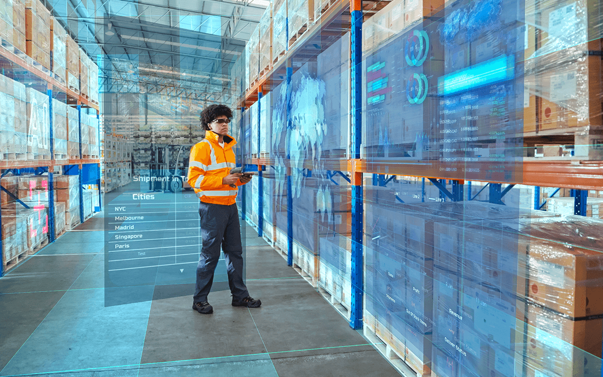 Sustainable AI – Realizing End-to-End Supply Chain Opportunities: An image illustrating the use of digital supply chain technology in a warehouse.